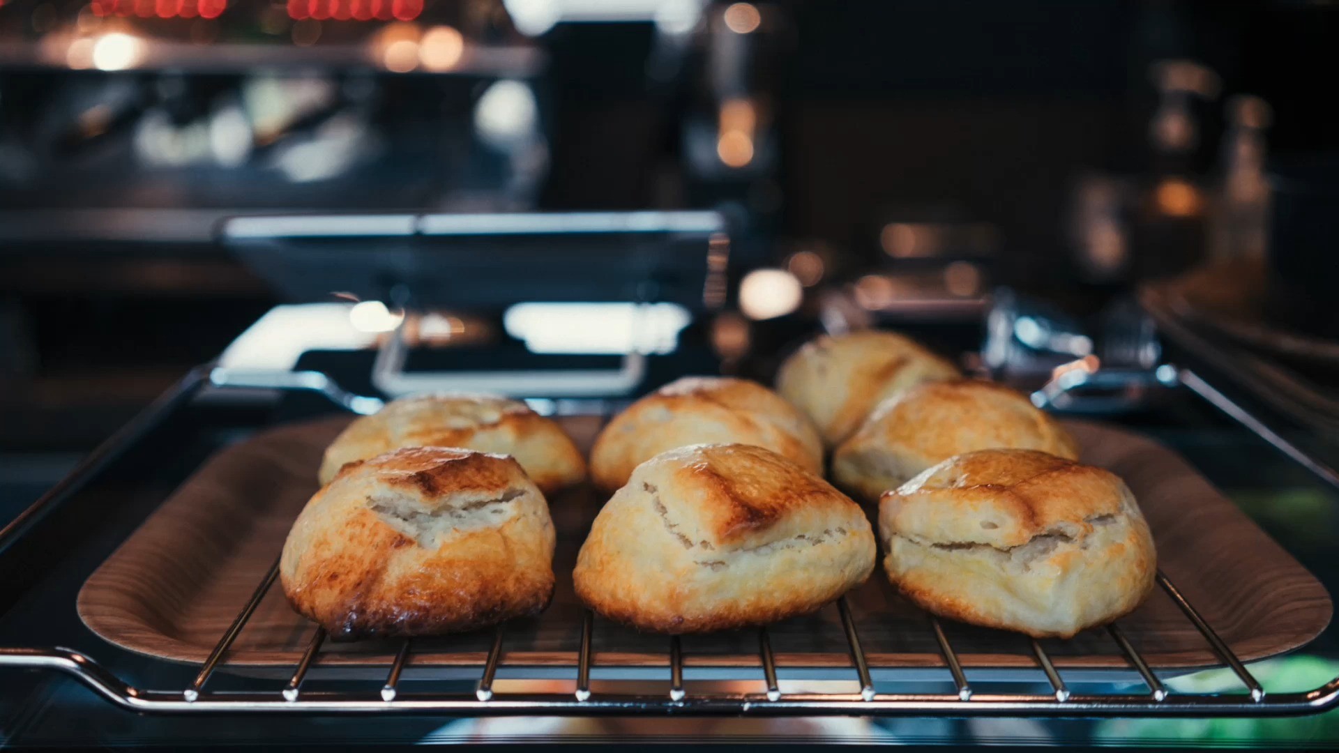 Mit unseren hochwertigen Beschichtungen und außergewöhnlichen Dienstleistungen erreichen Industriebäckereien höchste Effektivität